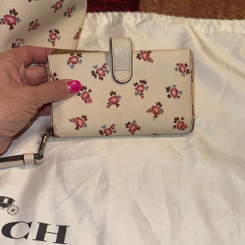Coach 3 Pc Set EUC Cream Tote with Pink Floral Design - Picture 5 of 9